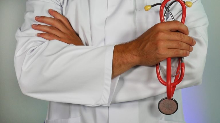 what-does-a-male-rn-salary-look-like-incredible-health