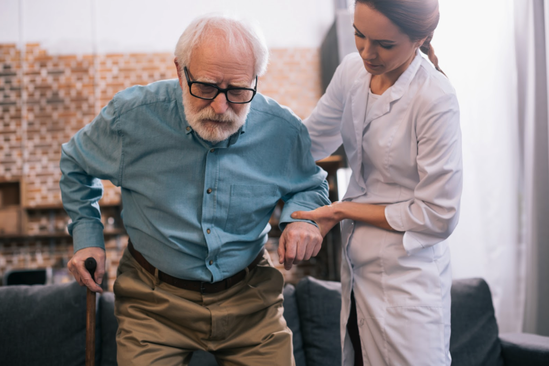 Guide to Patients With Dementia and Alzheimer’s for Nurses and Caregivers